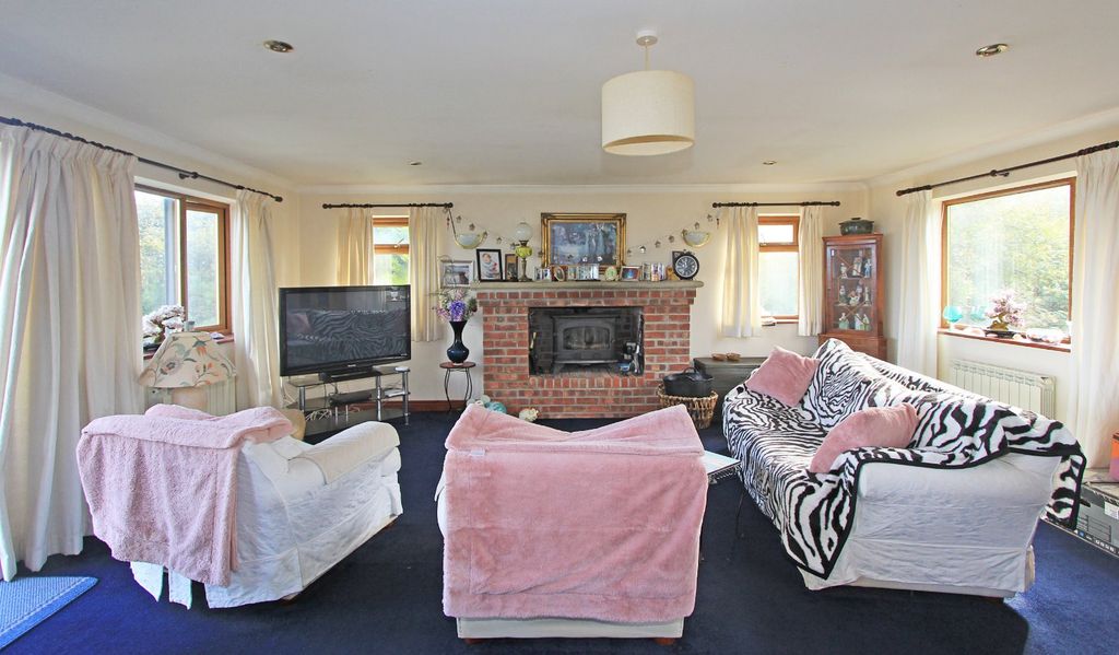 Property photo 3 of 33 Picture No. 31