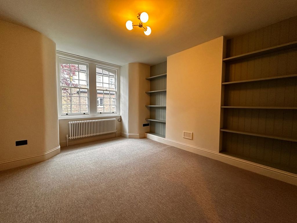Property photo 3 of 5