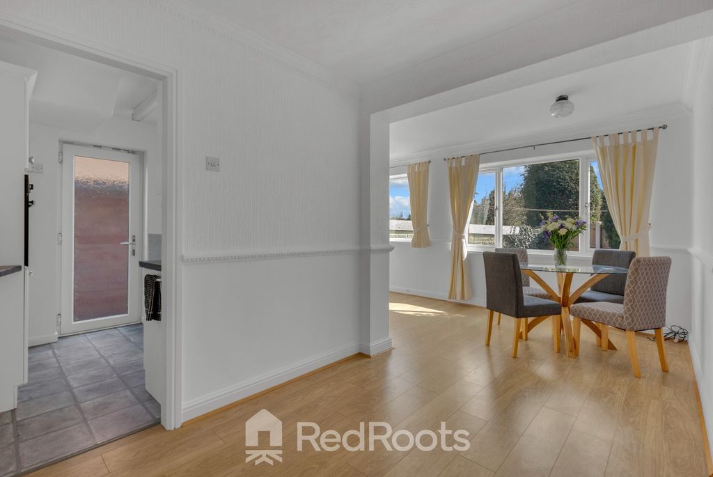 Property photo 2 of 21 4016914