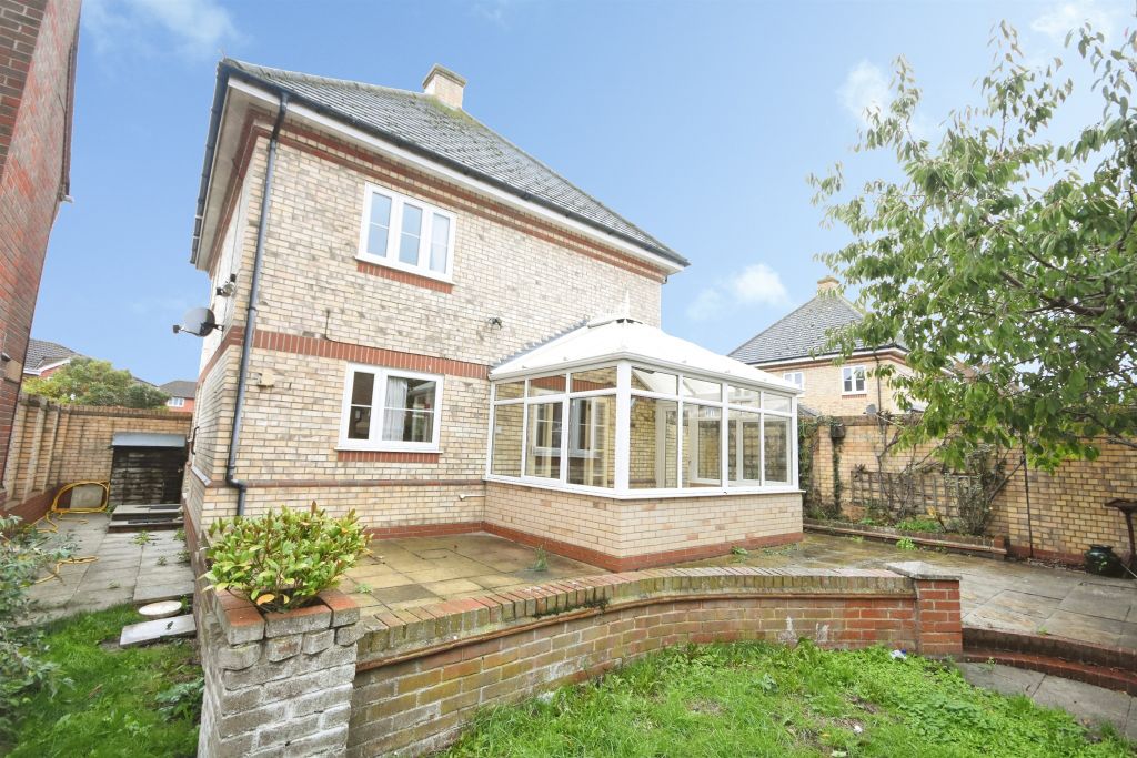 Property photo 2 of 18