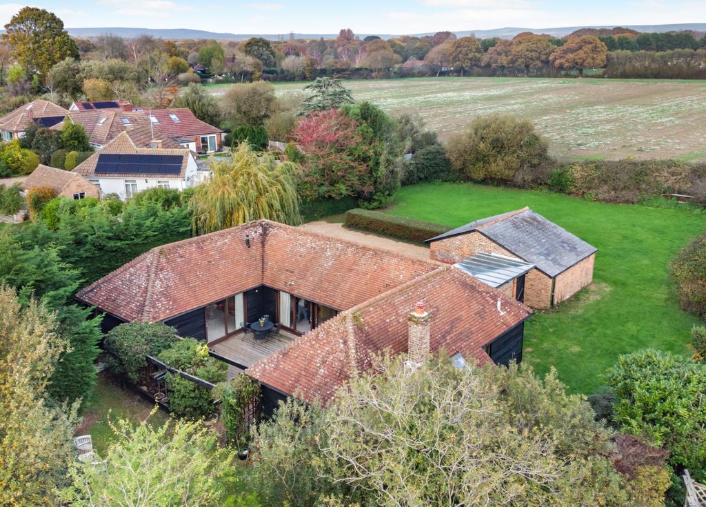 Property photo 2 of 16 Picture No. 03