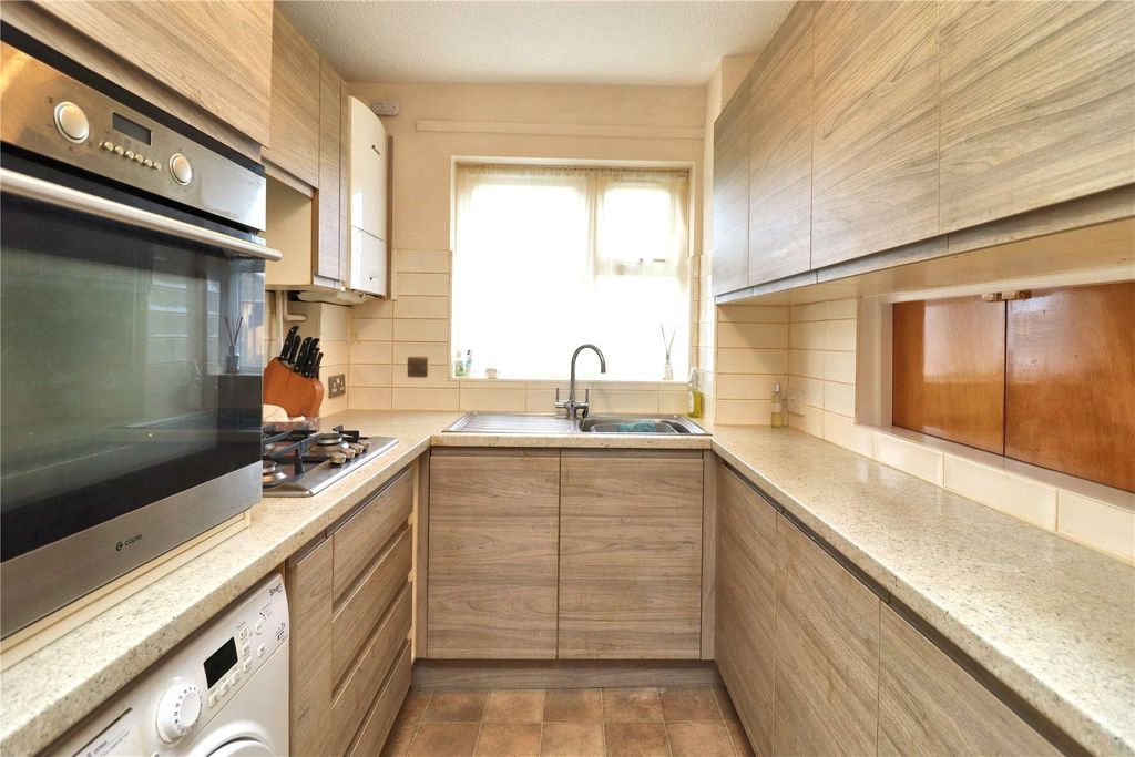 Property photo 2 of 7 Picture No. 08