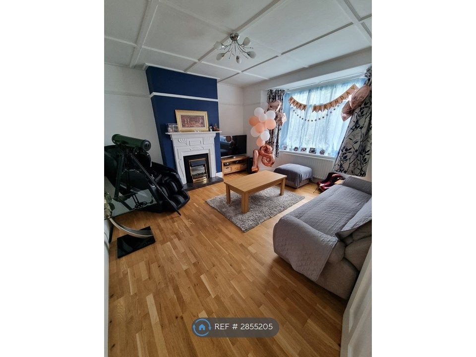 Property photo 3 of 21