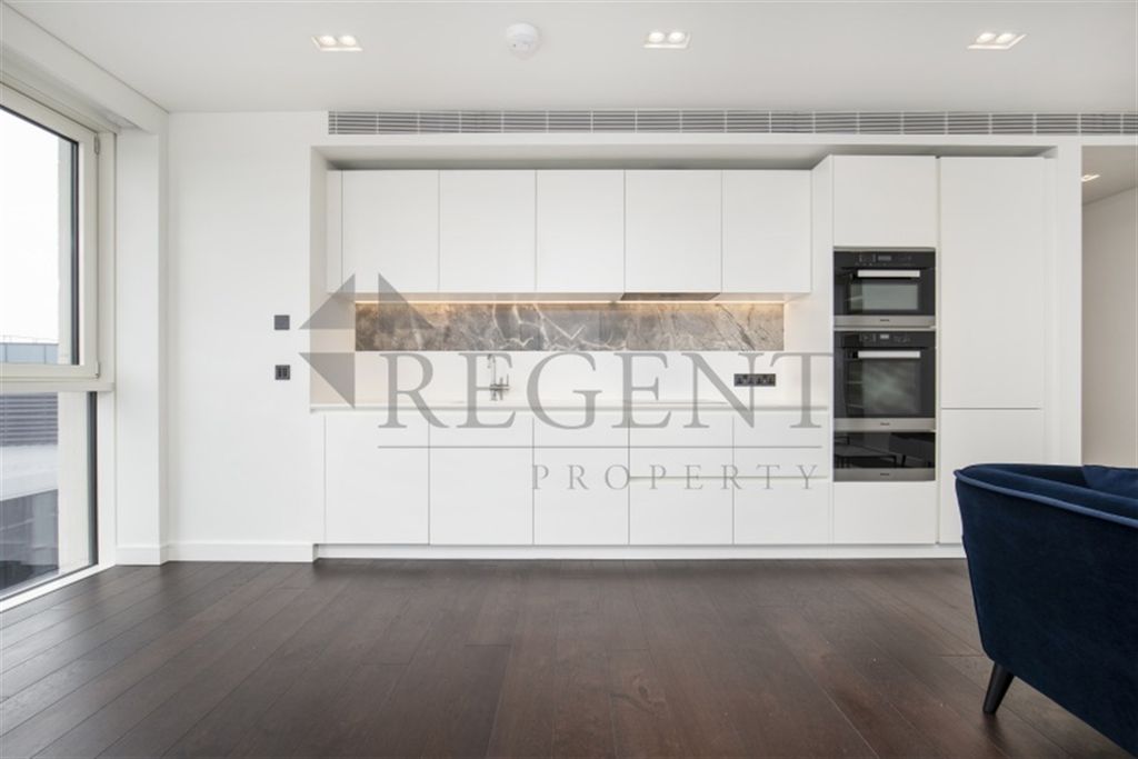 Property photo 3 of 10 Kitchen