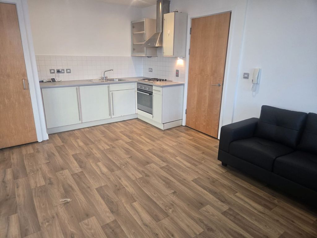 Property photo 3 of 7 Picture No. 12