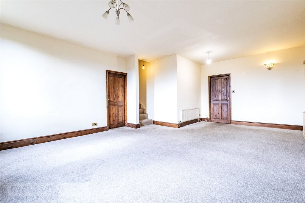 Property photo 2 of 20 Living Room