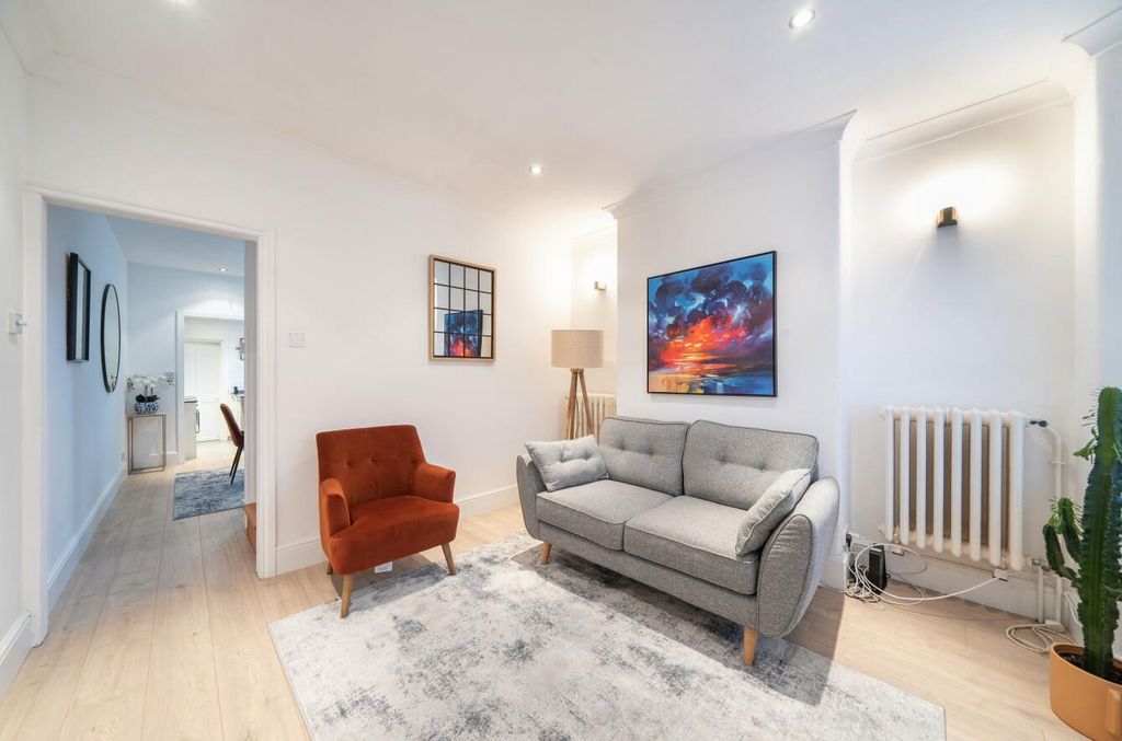 Property photo 2 of 21 Davidson Frost-Wellings, Dfw, Copsewood Road, Livi