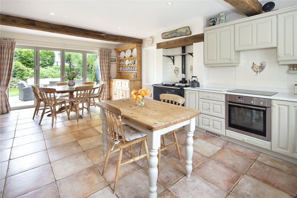 Property photo 2 of 23 Kitchen