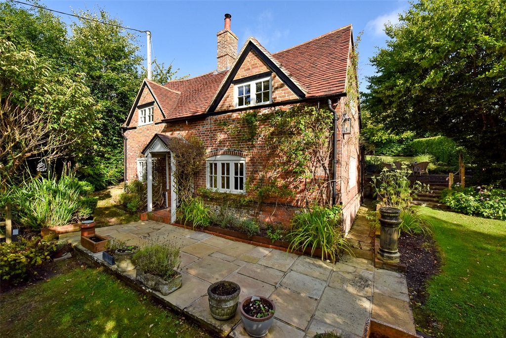 Property photo 1 of 12 Exterior