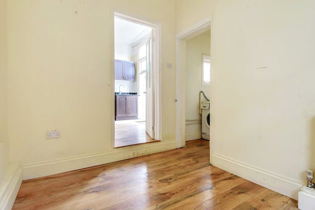 Property photo 3 of 9 Picture No. 06