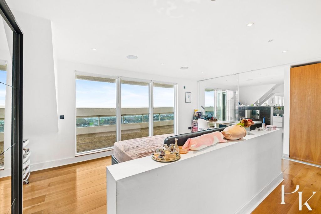 Additional image 22 of 5 bed detached house for saleRoedean Crescent, Brighton BN2