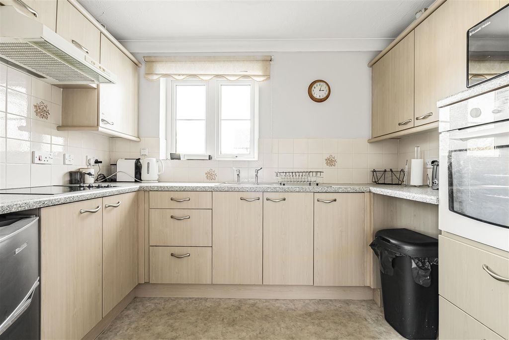 Property photo 2 of 12 Kitchen.Jpg