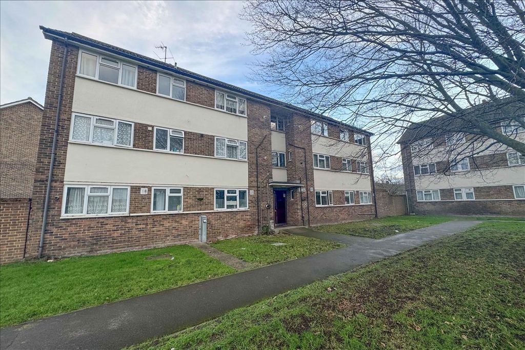 Property photo 1 of 8