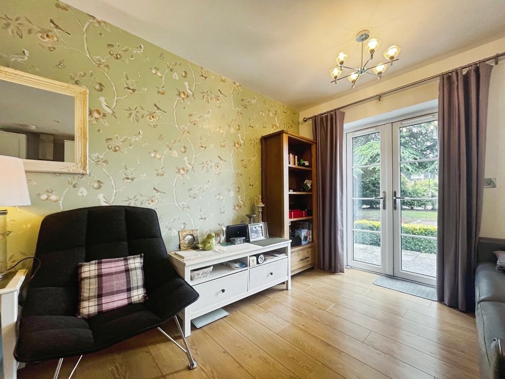 Property photo 3 of 12 Pbox-Img.Jpg