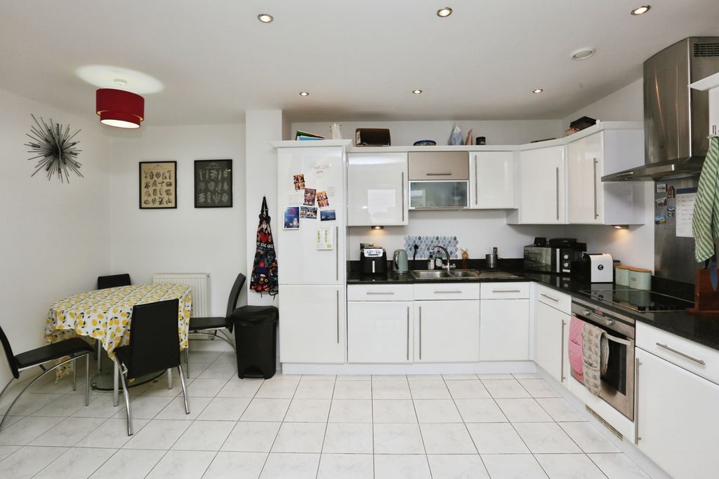 Property photo 3 of 12 Pbox-Img.Jpg