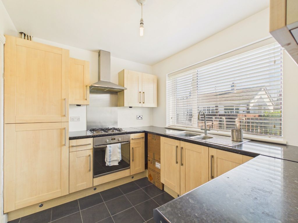 Property photo 3 of 12 5171436