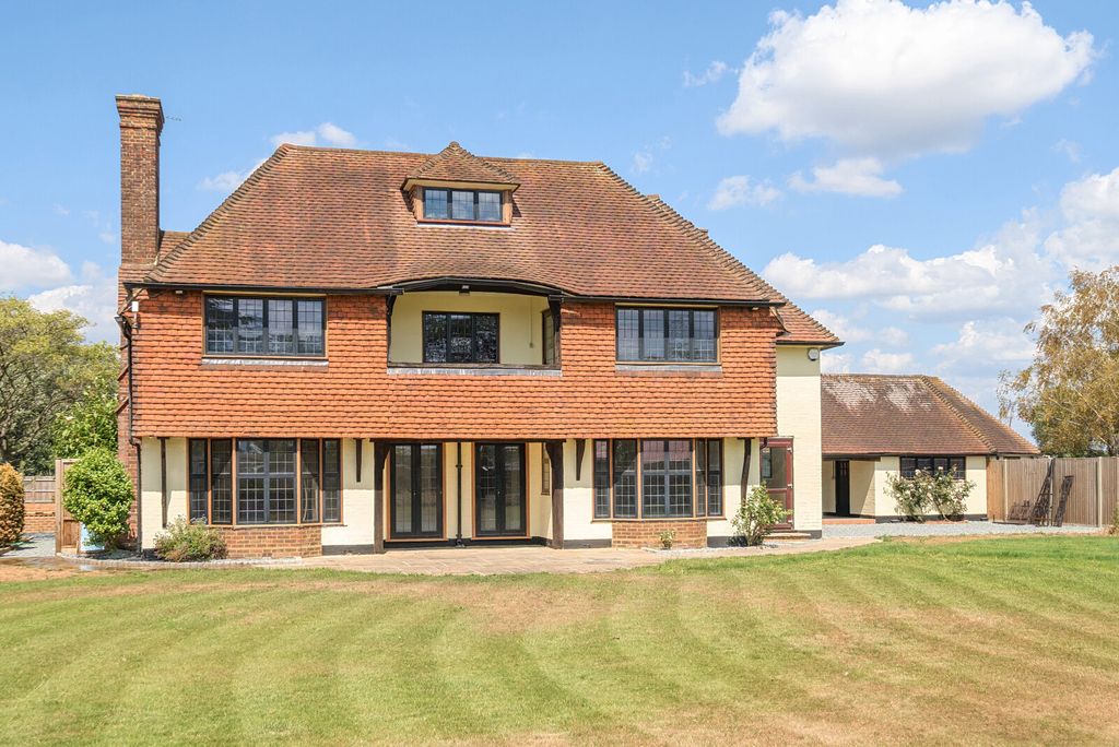 Property photo 1 of 26 1327319-46-687A56...