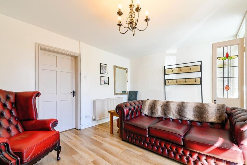 Property photo 2 of 10