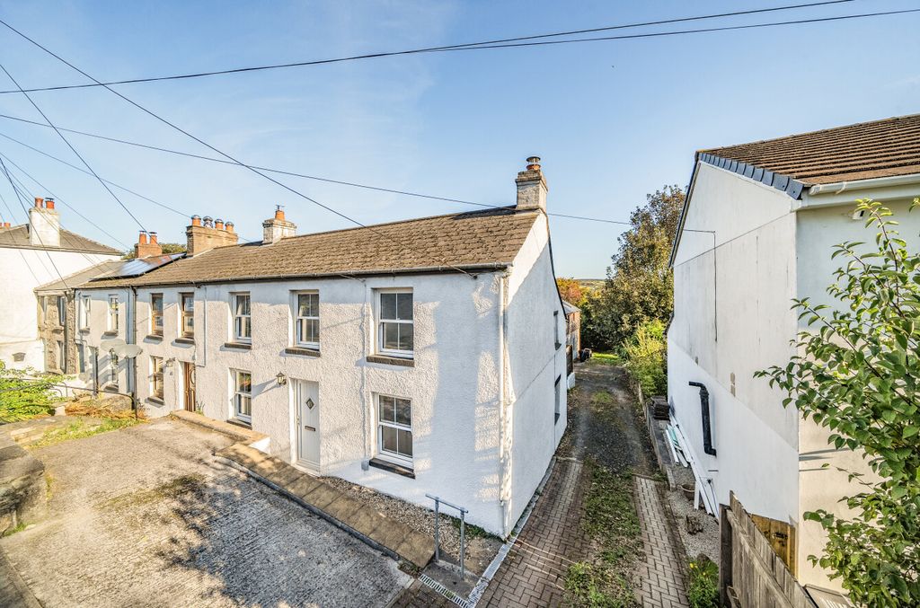 Property photo 1 of 10 Main