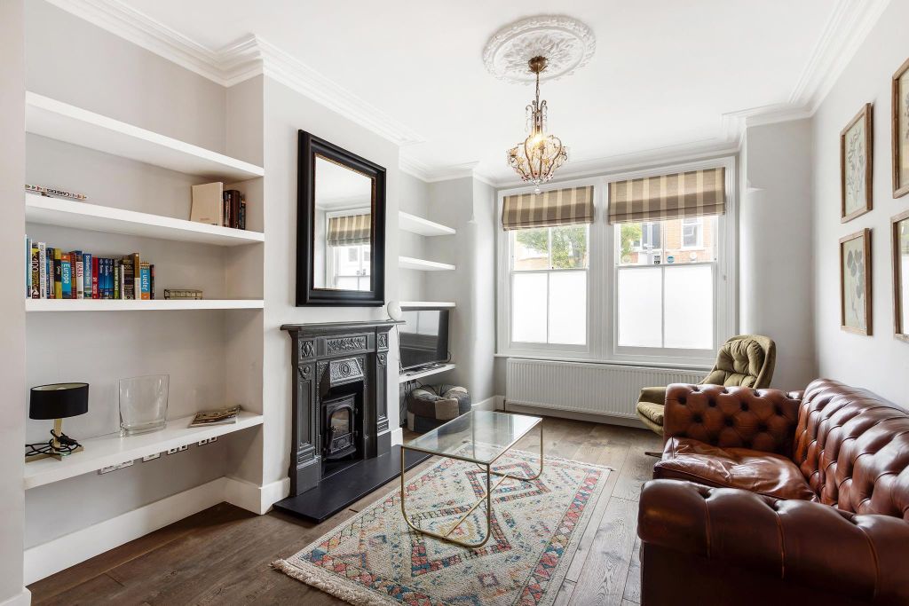 Property photo 2 of 16 Image