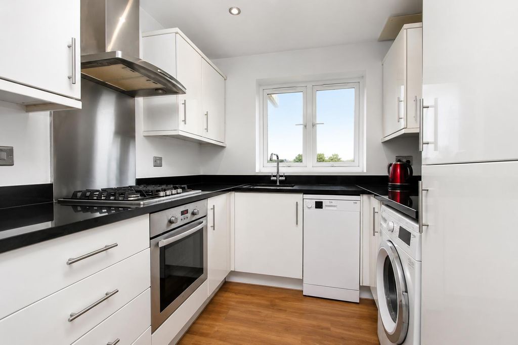 Property photo 3 of 9 6Ecc0Fde-A3B2-4F09-A66F-B832086Ae6A6.Png