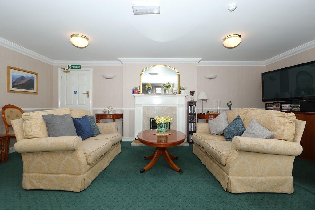 Additional image 10 of 1 bed property for saleFlat 45 Clachnaharry Court, 11 Clachnaharry Road, Inverness. IV3