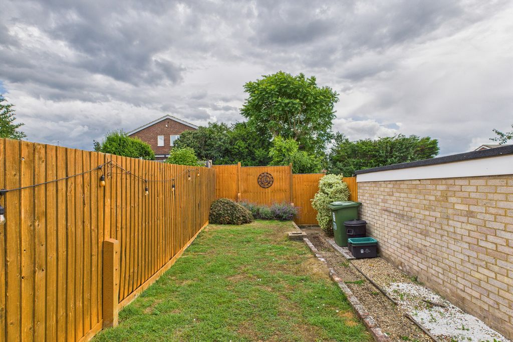 Property photo 3 of 17