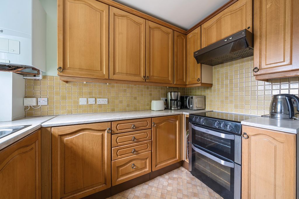 Property photo 3 of 22 Kitchen
