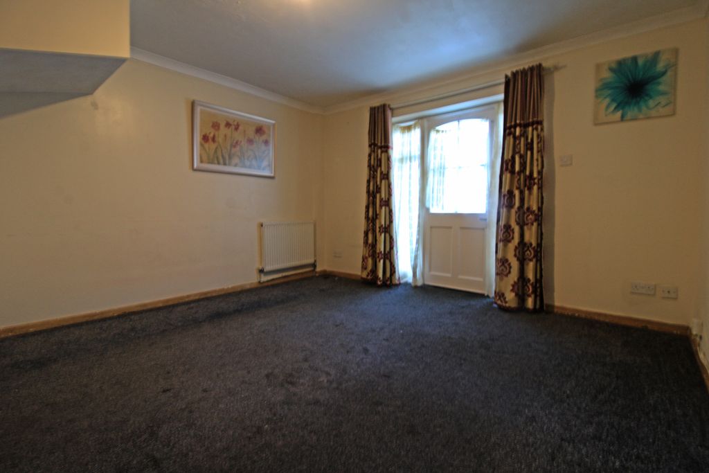 Property photo 1 of 7 Img_8348