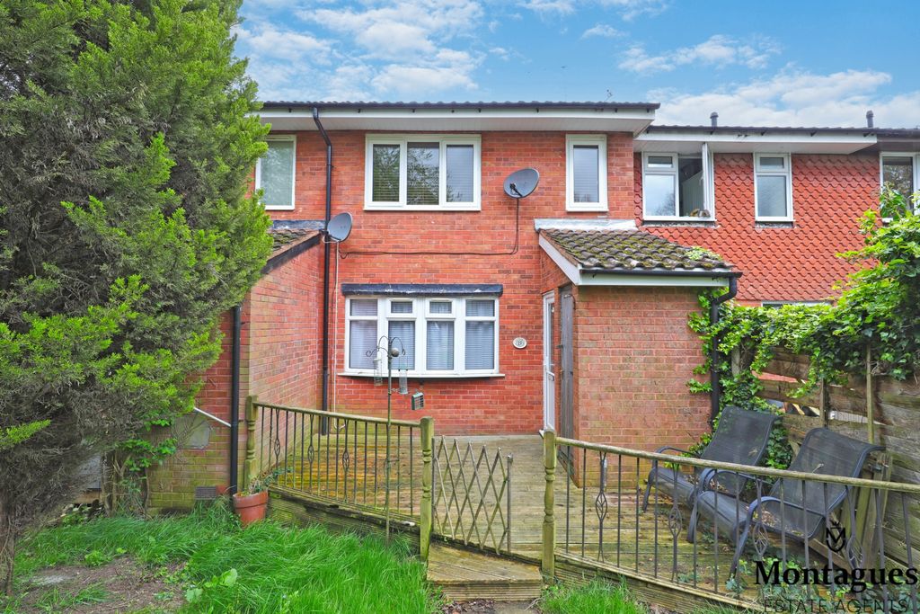 Property photo 1 of 15 Photo 14