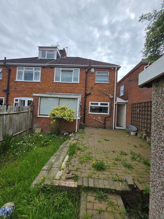 Property photo 3 of 35