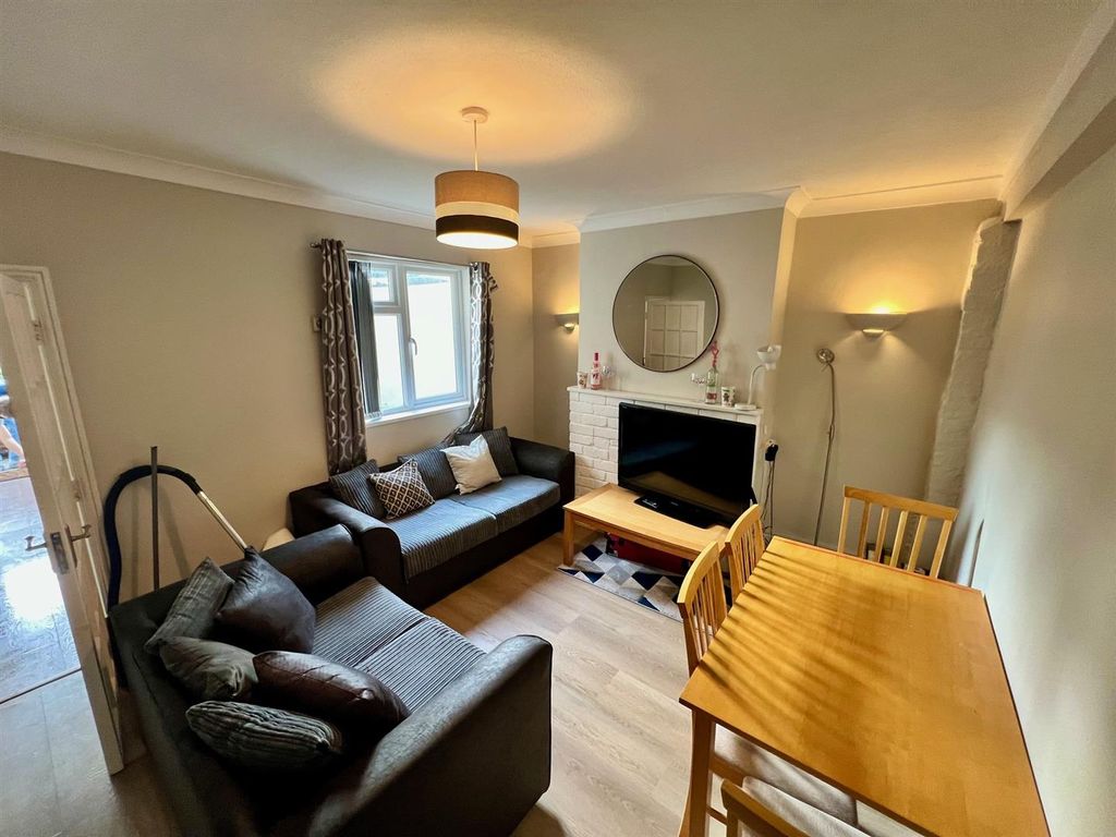 Property photo 2 of 7 2.Jpg