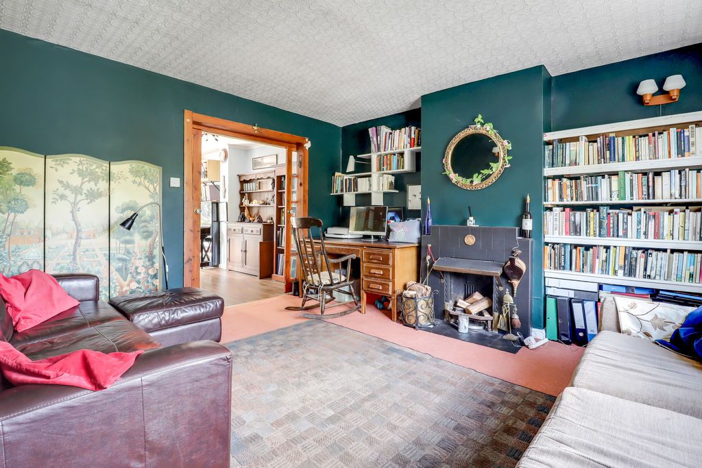 Property photo 2 of 17 Photo 10