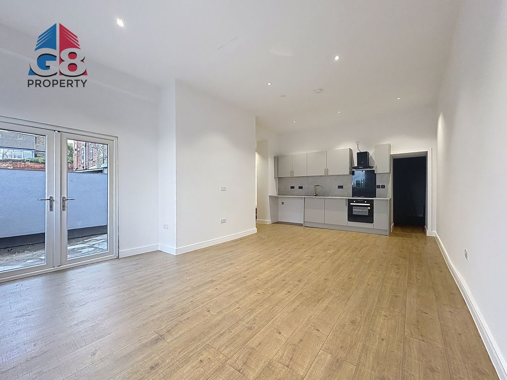 Property photo 1 of 7 2 Bed Flat To Rent Doncaster Road, Barnsley S70