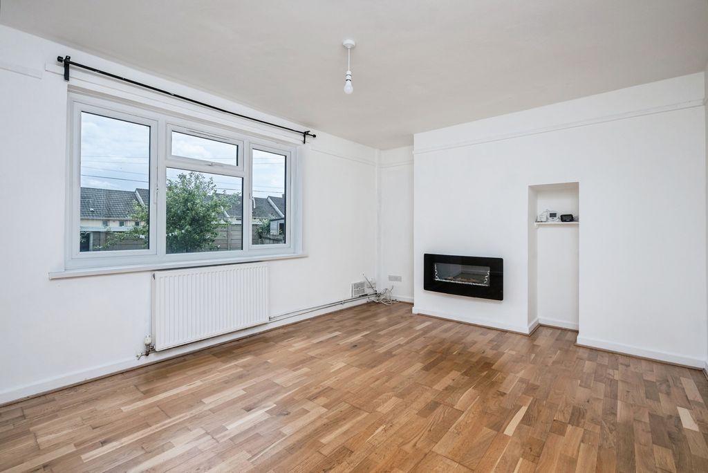 Property photo 2 of 18 Pbox-Img.Jpg