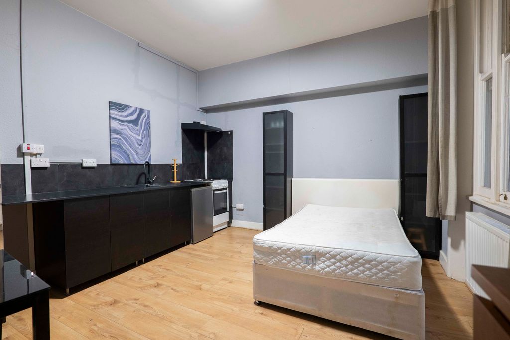 Property photo 2 of 4 Gallery