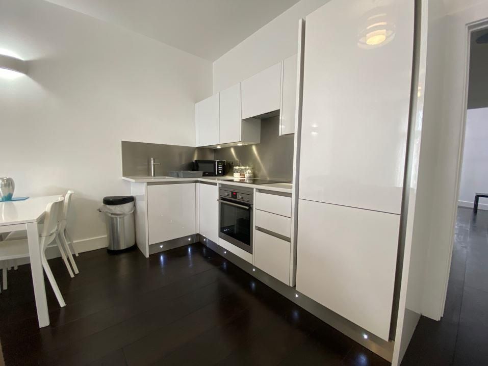 Property photo 3 of 6 Kitchen