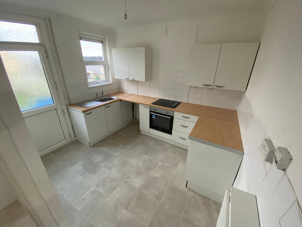 Property photo 2 of 5 Front