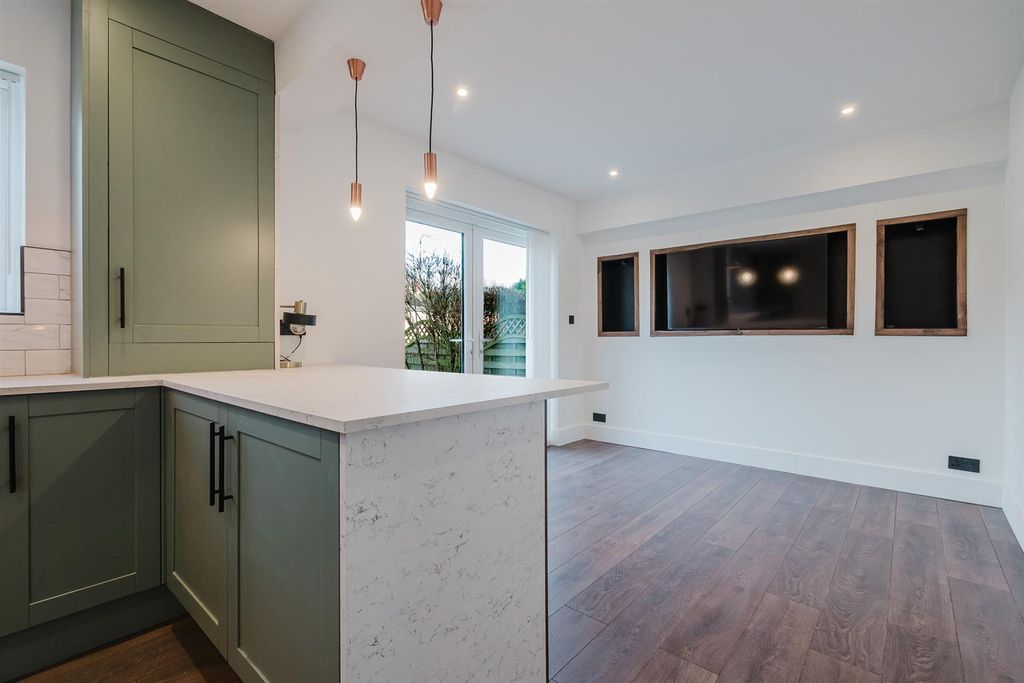 Additional image 8 of 3 bed semi-detached house for saleWarren Avenue, Knutsford WA16