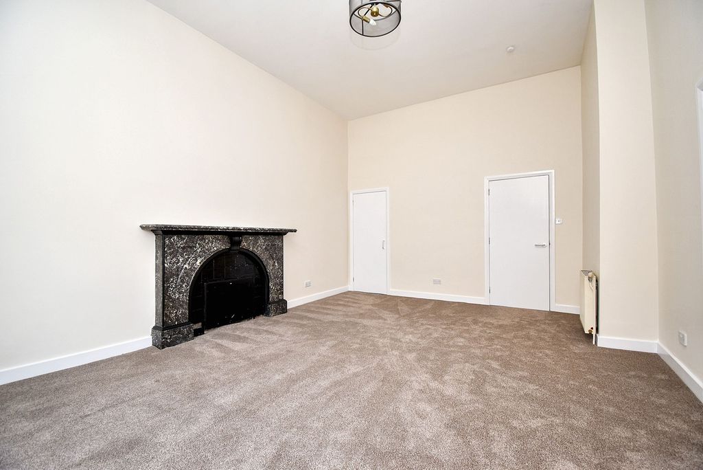 Property photo 3 of 11 Lounge Angle 2