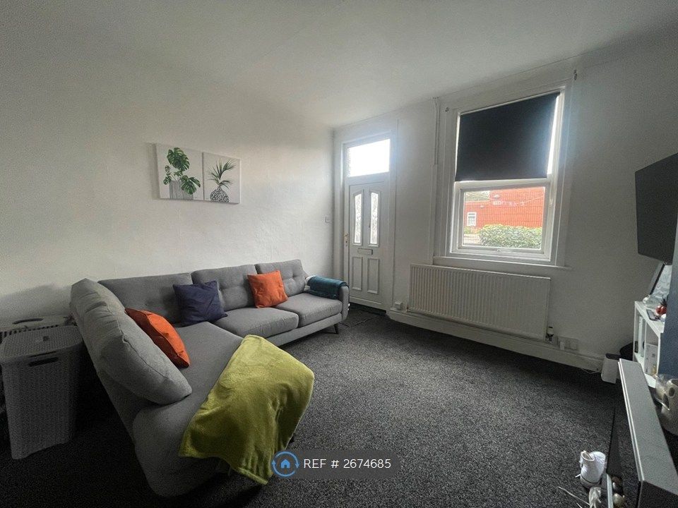 Property photo 3 of 18