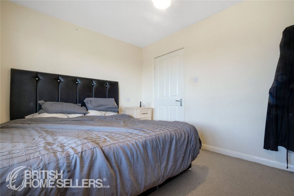 Property photo 3 of 13 Picture No. 02