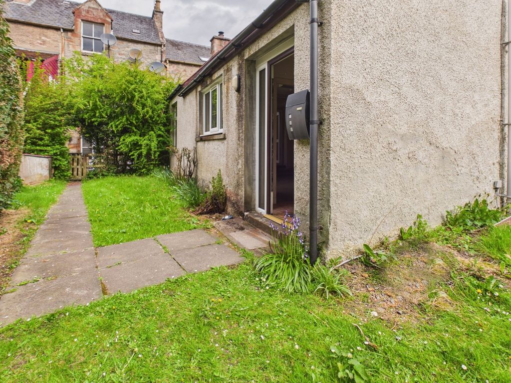 Property photo 1 of 30