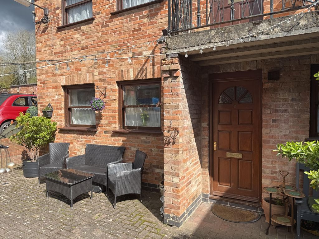 Property photo 2 of 9 Img_2875