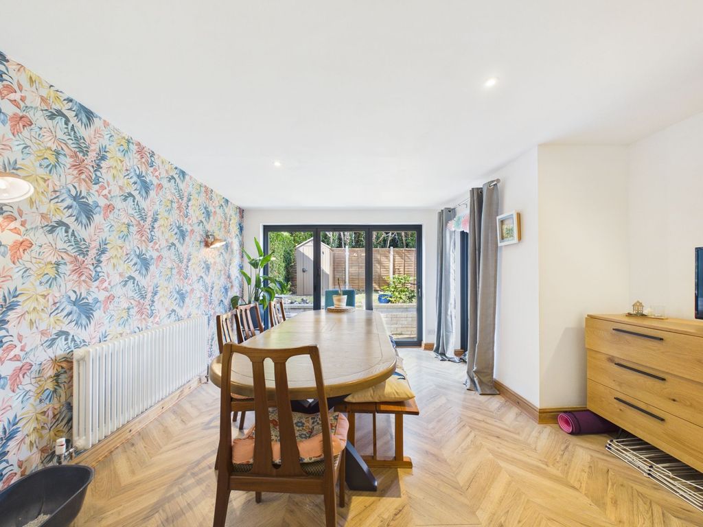 Property photo 2 of 29