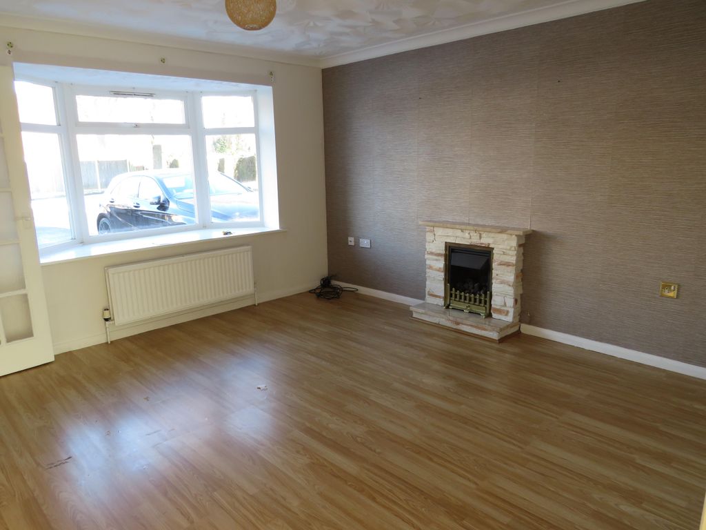 Property photo 3 of 8 Living Room