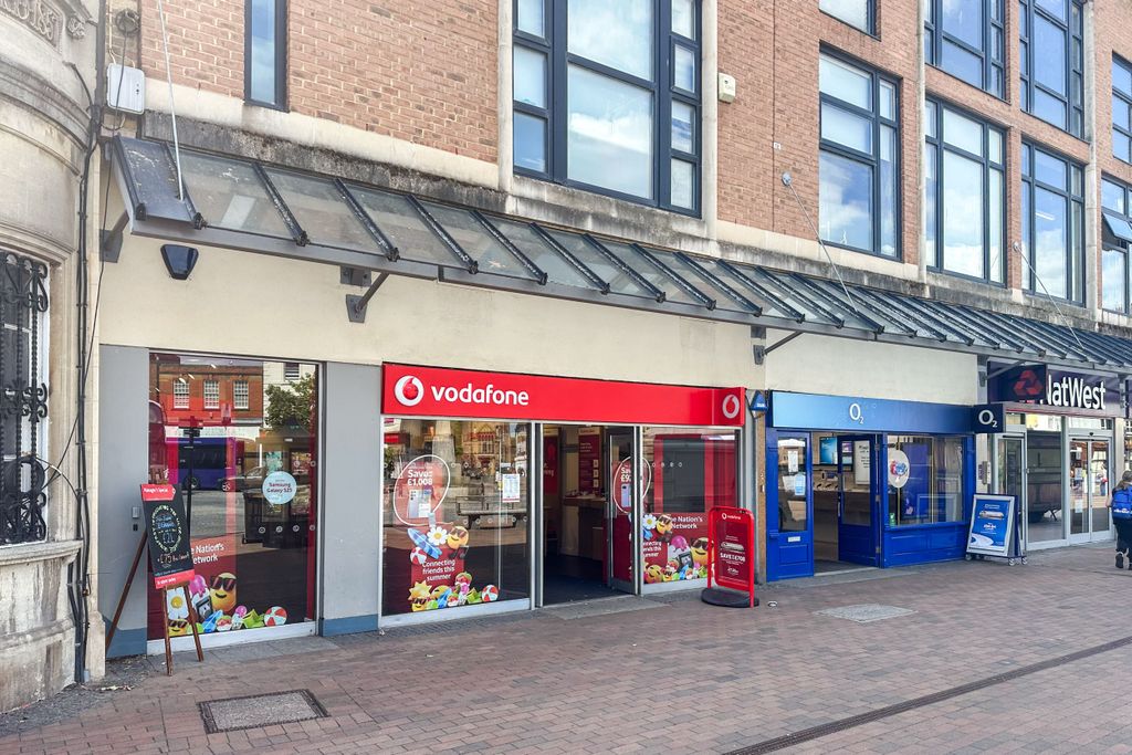 Property photo 3 of 7 26A, 26B &amp; 27 Fore Street, Taunton Ta1 1Jq