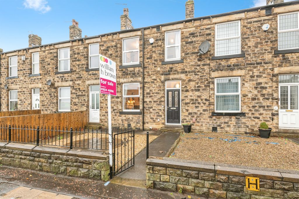 Property photo 3 of 18