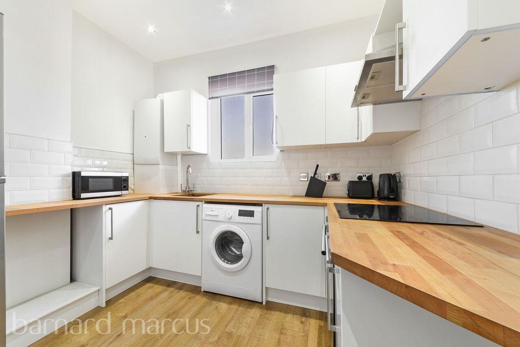 Property photo 1 of 6 View