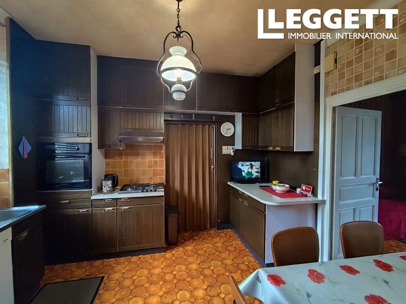 Property photo 2 of 10